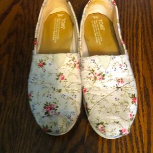 Women's Toms